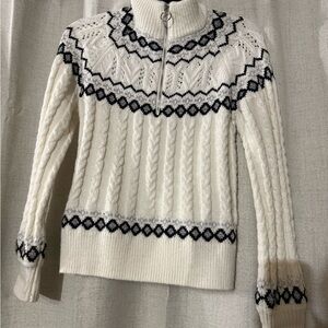 Women's White and Black Patterned Sweater